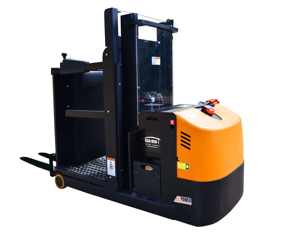 Order Pickers & Access Vehicles